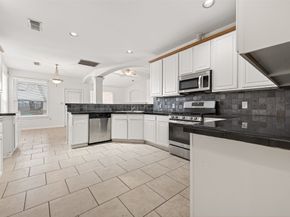 14914 W Bend Dr, Houston TX 77082