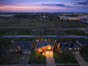 14914 W Bend Dr, Houston TX 77082