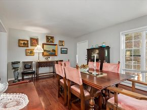 2101 Fountain View Drive 62, Houston TX 77057