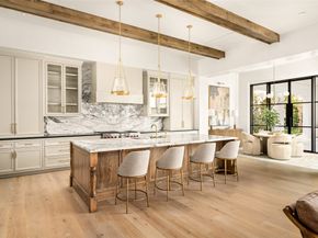 2331 Drexel Circle, Houston TX 77027