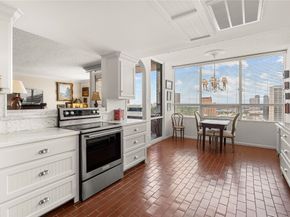 5150 Hidalgo Street 1702, Houston TX 77056