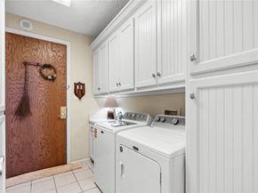 5150 Hidalgo Street 1702, Houston TX 77056