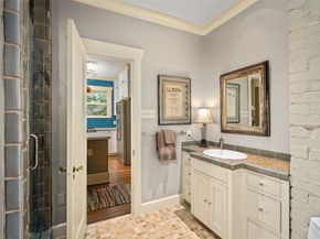 4502 Stanford Street, Houston TX 77006