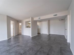 2824 S Bartell Drive 39, Houston TX 77054