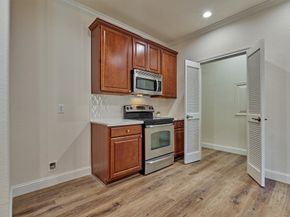 6 Windsor Bridge Drive, Conroe TX 77384
