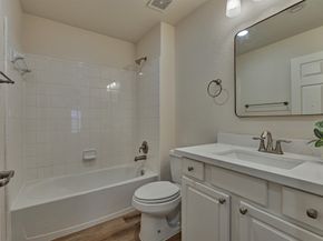 6 Windsor Bridge Drive, Conroe TX 77384