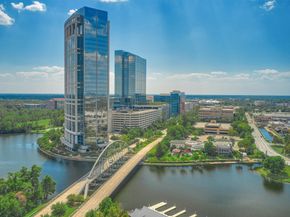 6 Windsor Bridge Drive, Conroe TX 77384