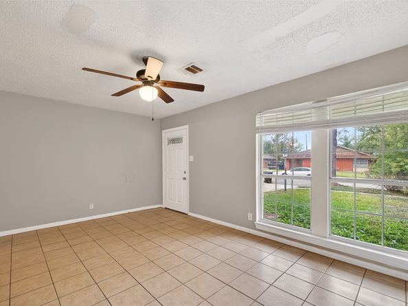 4326 Howcher Street, Houston TX 77047