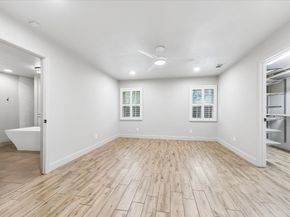 10602 Del Monte Drive, Houston TX 77042