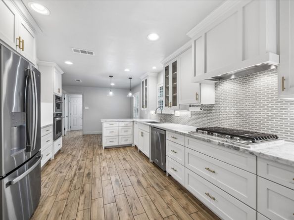 10602 Del Monte Drive, Houston TX 77042