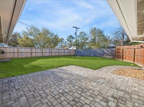 10602 Del Monte Drive, Houston TX 77042