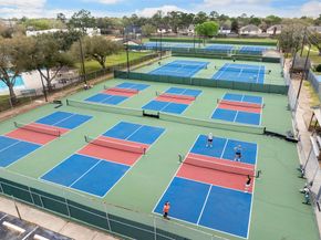 602 Ellingham Drive, Katy TX 77450