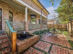 8810 Echo Valley Drive, Spring Valley Village TX 77055