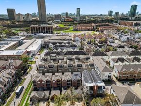 715 Hartman Street, Houston TX 77007