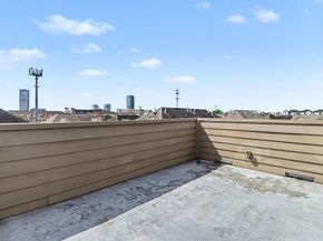 715 Hartman Street, Houston TX 77007