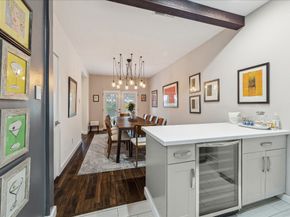 2100 Tanglewilde Street 373, Houston TX 77063