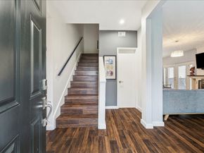 2100 Tanglewilde Street 373, Houston TX 77063