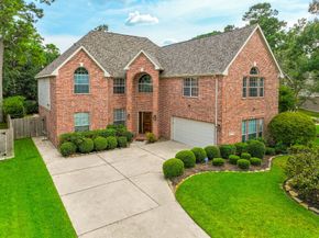 7 Stickley Court, The Woodlands TX 77382