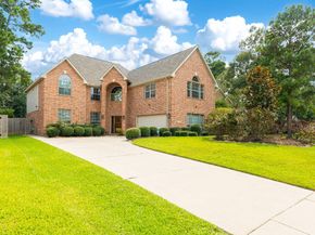 7 Stickley Court, The Woodlands TX 77382