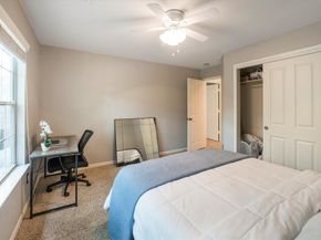 14 N Flickering Sun Circle, The Woodlands TX 77382