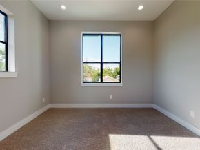 806 E 39th Street A, Houston TX 77022