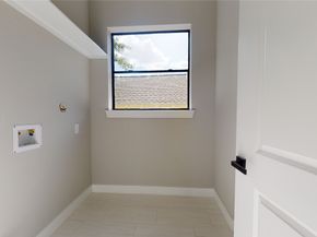 806 E 39th Street A, Houston TX 77022