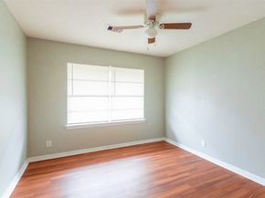 5826 Flamingo Drive, Houston TX 77033