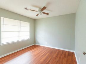 5826 Flamingo Drive, Houston TX 77033