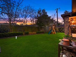 1515 Thornton Road, Houston TX 77018