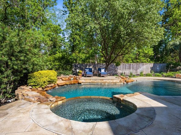 6110 Country Falls Lane, Kingwood TX 77345