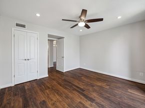 4629 Wild Indigo Street 589, Houston TX 77027