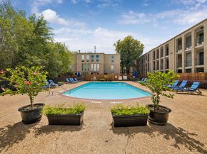 4629 Wild Indigo Street 589, Houston TX 77027