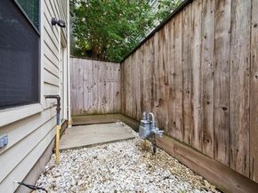 3501 Link Valley Drive 301, Houston TX 77025