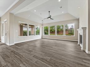 3923 Antibes, Houston TX 77082