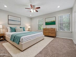 34 E Wandering Oak Drive, The Woodlands TX 77381