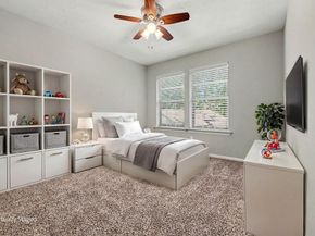 34 E Wandering Oak Drive, The Woodlands TX 77381