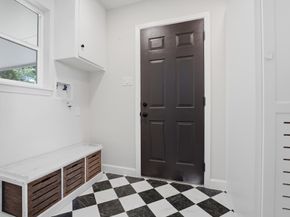 1918 Stebbins Drive, Houston TX 77043