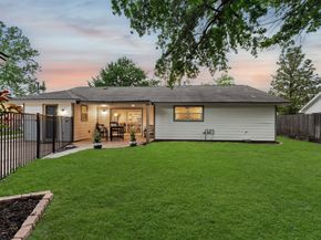 1918 Stebbins Drive, Houston TX 77043