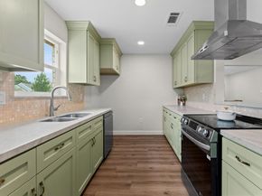 1918 Stebbins Drive, Houston TX 77043