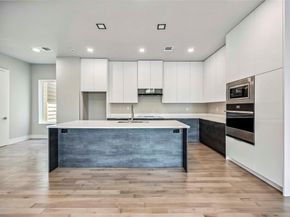 1111 W 21st Street, Houston TX 77008