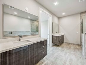 1111 W 21st Street, Houston TX 77008