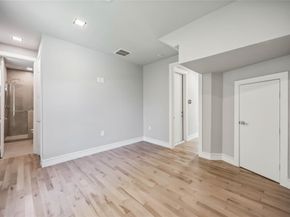 1111 W 21st Street, Houston TX 77008
