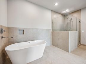 1111 W 21st Street, Houston TX 77008