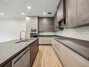 1111 W 21st Street, Houston TX 77008