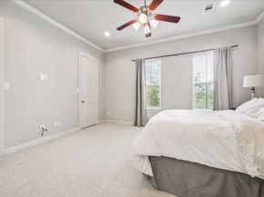 2048 Fannin Station S, Houston TX 77045