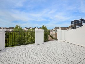 2048 Fannin Station S, Houston TX 77045