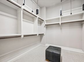 2048 Fannin Station S, Houston TX 77045