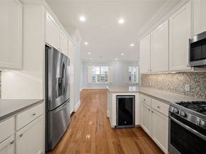 4031 Bellefontaine Street 117, Houston TX 77025
