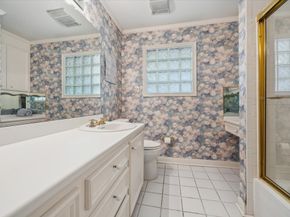 5135 Edloe Street, Houston TX 77005