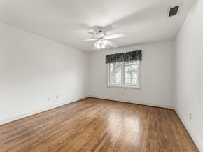 5135 Edloe Street, Houston TX 77005